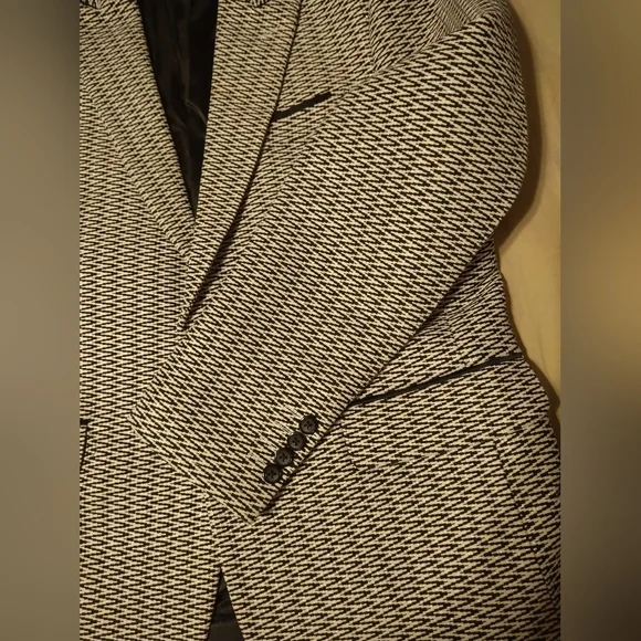 Jacket - Picture 2 of 7